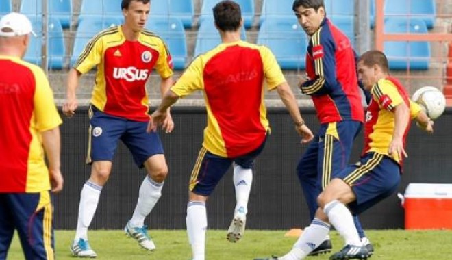 România joacă astăzi la ora 19 primul amical din 2012 - romania-1327665144.jpg