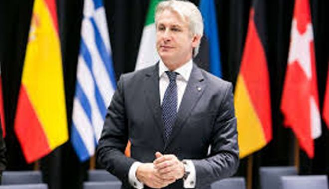 România a preluat președinția Consiliului Guvernatorilor Băncii Europene pentru Investiții - romaniaapreluat-1529936702.jpg