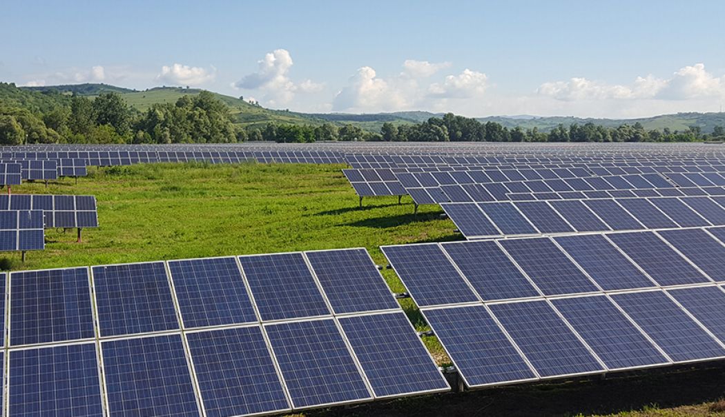 Românii au consumat mai puțină energie electrică de Paște. Fotovoltaicele au fost principala sursă a țării