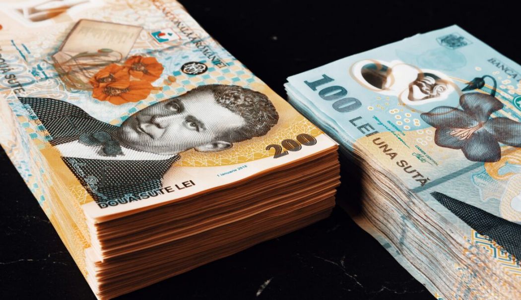 Taxe pe economiile românilor din 2025. Cât vor plăti cei cu bani în bancă - romanii-cu-bani-in-banca-1734079505.jpg