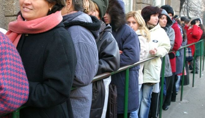 Românii continuă să își abandoneze țara - romaniicontinuasaisiabandonezeta-1630411458.jpg