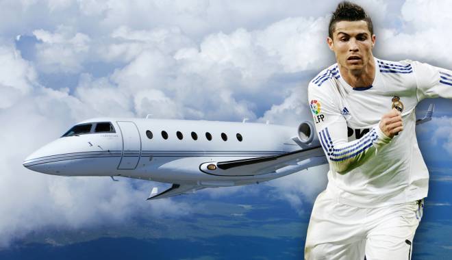 Fotbal / Cristiano Ronaldo și-a cumpărat un avion în valoare de 19 milioane euro - ronaldo-1447411954.jpg