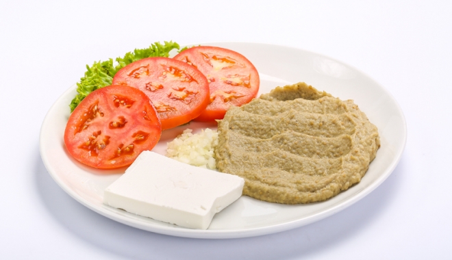 Roșii cu brânză: un meniu caloric.  Cum facem să nu ne îngrășăm? - rosiicubranza-1496834792.jpg
