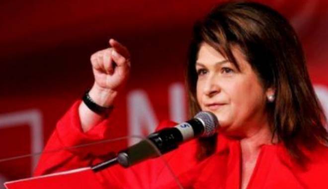 Rovana Plumb: Să nu ne creăm singuri mai multe crize decât este cazul - rovana465x390-1437111745.jpg