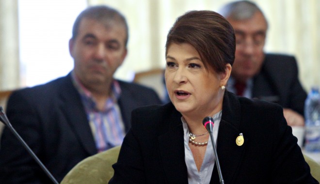 Miniștrii Rovana Plumb și Eugen Teodorovici, în vizită la RAJA Constanța - rovanaplumb13425900-1377837527.jpg