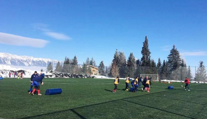 Rugbiști de la ACS Tomitanii, în pregătire cu naționala U18 - rugbisti-1487265402.jpg