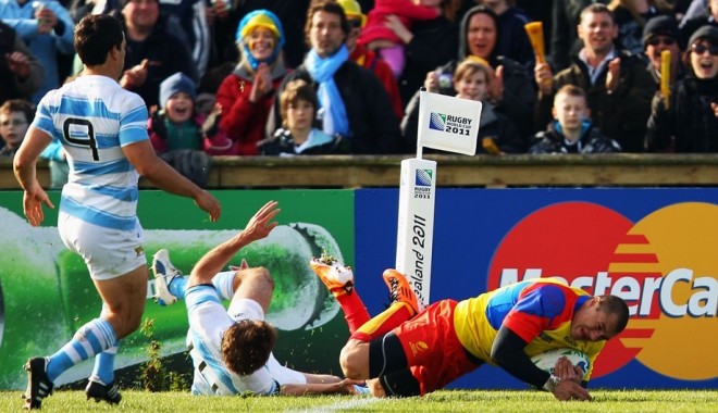 Rugby, Cupa Mondială / Vezi aici XV-le României pentru meciul cu Anglia. Un farist printre titulari! - rugby-1316686697.jpg