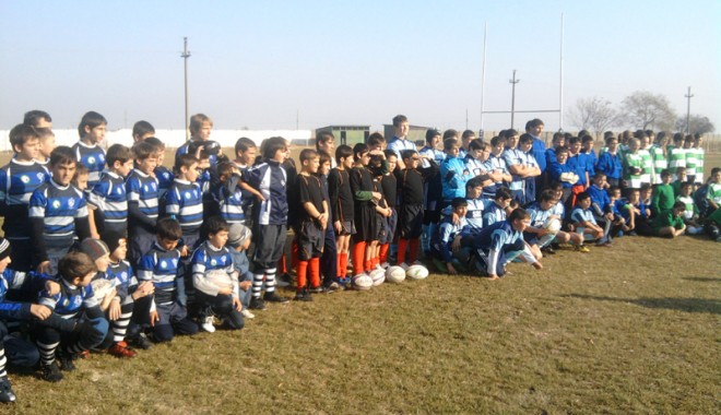 Micii rugbiști, eseuri la Năvodari - rugby-1323205784.jpg