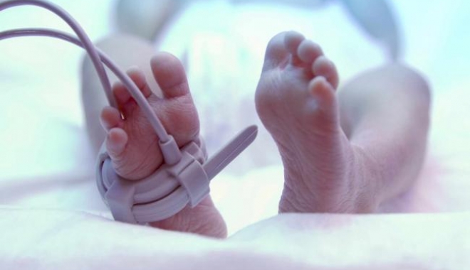 RUJEOLA A MAI LUAT O VIAȚĂ! FETIȚĂ DE DOI ANI, NEVACCINATĂ, UCISĂ DE BOALĂ - rujeolaamaifacutovictima18567655-1489064077.jpg