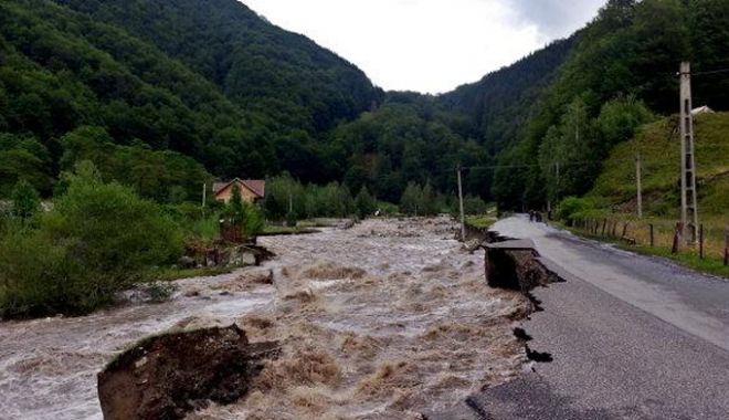 Copilul de patru ani, luat de viitură, a fost găsit mort - rum-1557306966.jpg