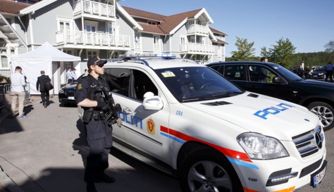 Rus condamnat pentru că a vrut  să detoneze un dispozitiv artizanal la Oslo - ruscondamnatlaoslo-1509370330.jpg