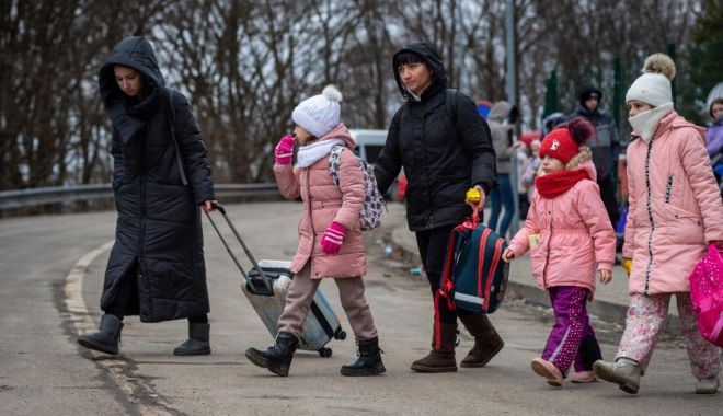 Mai mulți oameni de afaceri ruși găzduiesc în casele lor, în secret, sute de refugiați ucraineni - rusi-1648230466.jpg