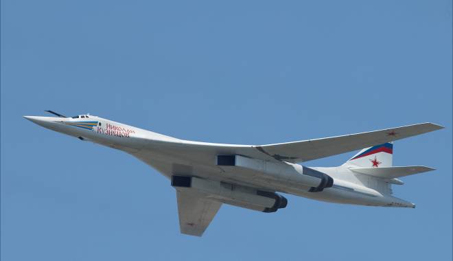 Bombardiere rusești, interceptate de avioane de luptă britanice deasupra Atlanticului - rusia-1448037690.jpg