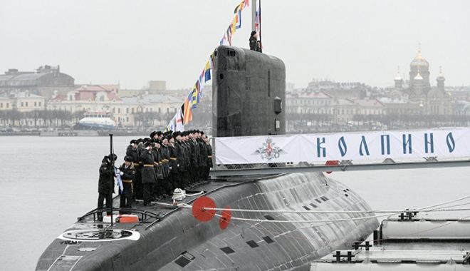Rusia desfășoară două submarine în Mediterana - rusia-1503937880.jpg