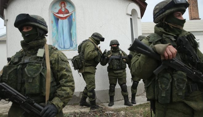 Rusia își suplimentează efectivele militare din Crimeea - rusia-1629970904.jpg