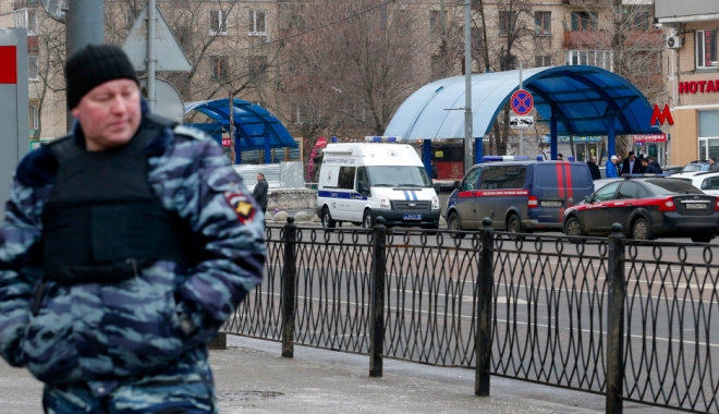 Peste 20.000 de oameni, evacuați la Moscova din cauza unor amenințări cu bombă - russian-1505319242.jpg