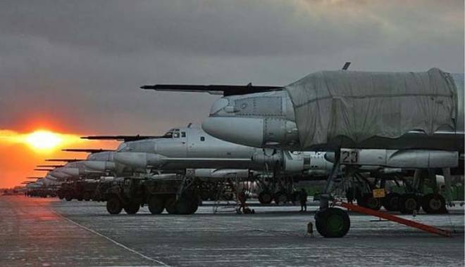 Bombardier rus care se apropia de Marea Britanie, INTERCEPTAT - russianstrategicbombers-1414857656.jpg