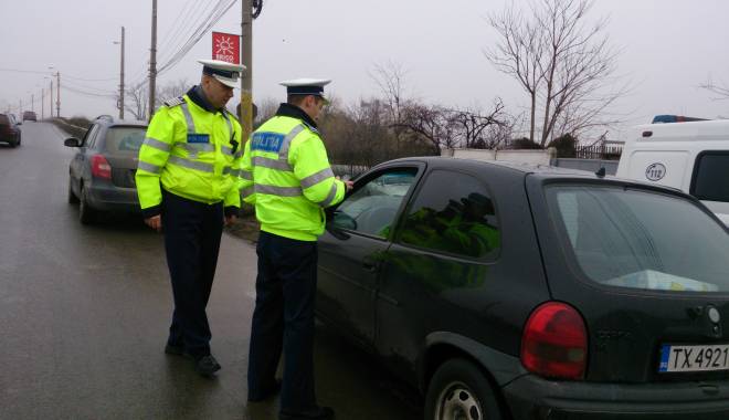 Atenție! Unde acționează, astăzi, polițiștii rutieri - rutiera-1421823081.jpg