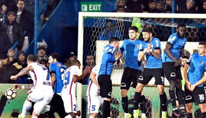 Viitorul lui Hagi, remiză cu FCSB - s1ziareromania-1493063372.jpg