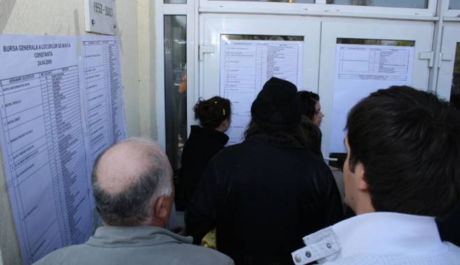S-a dezmorțit piața muncii. A scăzut șomajul - sadezmortit-1422639697.jpg
