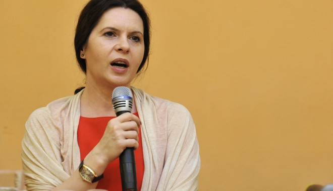 Adriana Săftoiu s-a înscris în PDL și va fi noul purtător de cuvânt al partidului - saftoiu-1365410379.jpg
