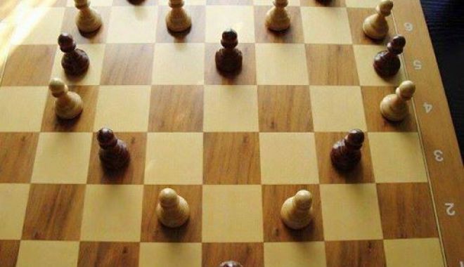 Şah / Pregătiri pentru finalele Campionatelor Naționale de dezlegări - sah-1606048442.jpg