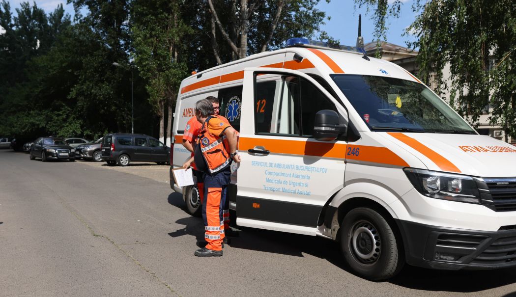 Accident rutier în sensul giratoriu de la Celsy! - saj-echipaj-1746089996.jpg