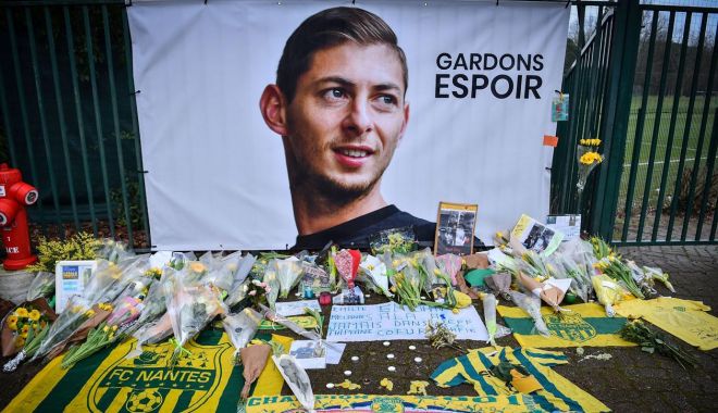 Bucăți din avionul în care se afla fotbalistul Emiliano Sala ar fi fost găsite pe o plajă din Franța - sala-1548889563.jpg