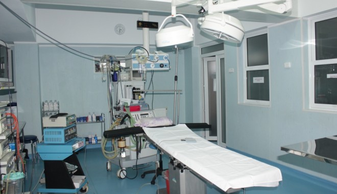 Noi centre de transplant așteaptă acreditarea - saladeoperatiimedicalanalysis136-1370419898.jpg