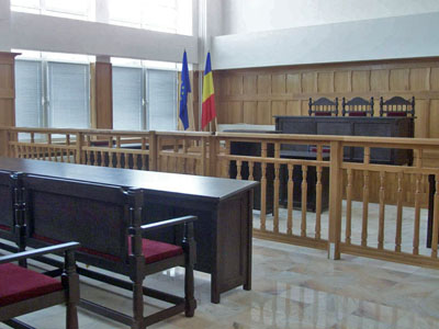 Un avocat și-a uitat portofelul la instanța din Constanța - salajudecata-1373027578.jpg