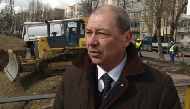 Salariaţii primăriilor din comune reiau protestele. Ce revendicări au - salariati-primarii-greva-1710427721.jpg