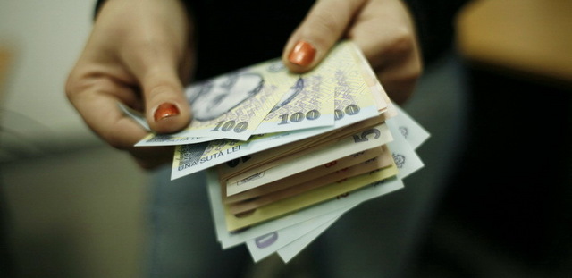 INS. Câștigul salarial, în scădere - salarii1352100236-1394182832.jpg