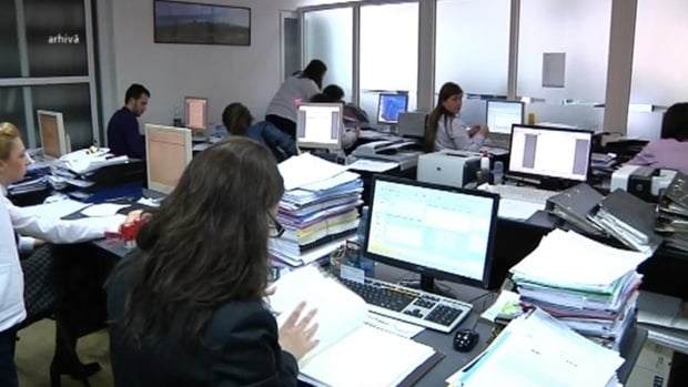 Proiect: Ce pregătește Guvernul pentru bugetari - salariibugetari92864300-1682098870.jpg