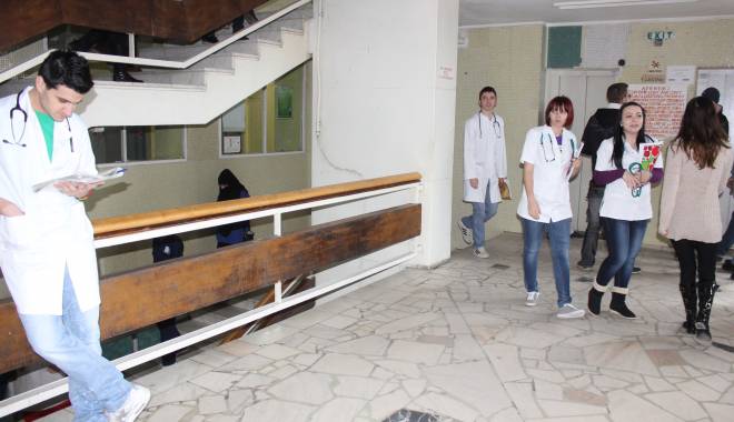 Schimbări radicale în sănătate! Se întâmplă de la 1 ianuarie - salariimedici-1443105027.jpg