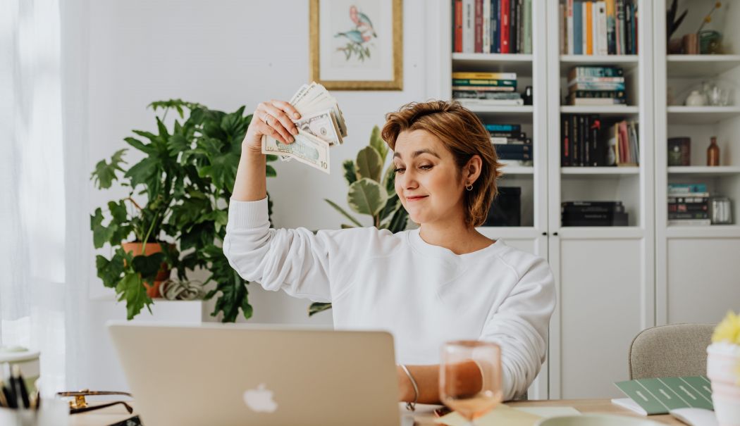 Salariul minim pe economie va crește de la 1 iulie - salariu-1714474116.jpg