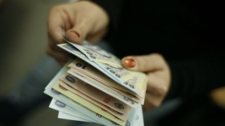 Coaliția: Salariile bugetarilor cresc de la 1 octombrie - salariu01225400-1312188819.jpg