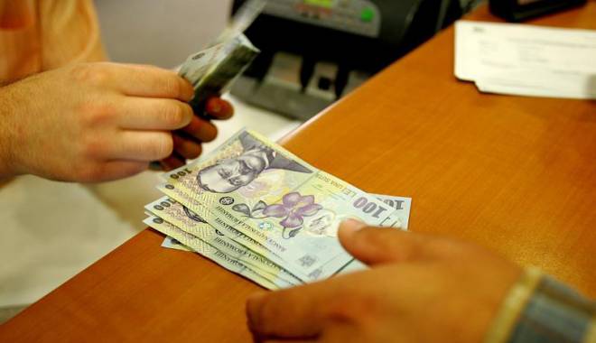 Salariul net a crescut  cu 7,4% față de 2014 - salariul-1436289150.jpg
