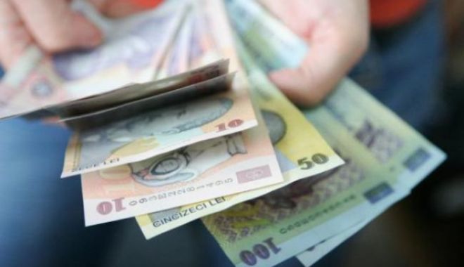 Salariul minim pe economie crește cu 83 de lei net de la 1 ianuarie - salariul465x215-1575452603.jpg