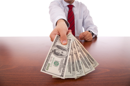 Renunță la salariu și îl donează unui ONG - salarynegotiationpic-1452936968.jpg
