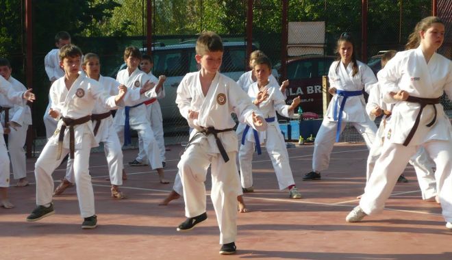 Salbă de medalii pentru sportivii de la CS Farul. Niciun podium fără constănțeni! - salba-1571257400.jpg