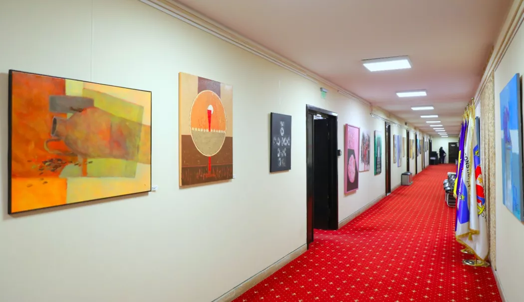Holurile Primăriei Constanța găzduiesc Salonul de Primăvară - salonul-de-primavara-1774270597.webp
