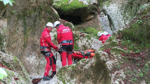 Bărbat găsit mort în Bucegi. Ar putea fi un subofițer ISU - salva87575600-1559988475.jpg