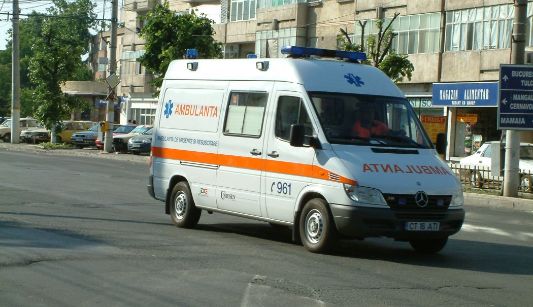 Ambulanța Constanța, solicitată de peste 300 de persoane, de 1 Mai - salvare-ambulanta-3-1714637731.JPG