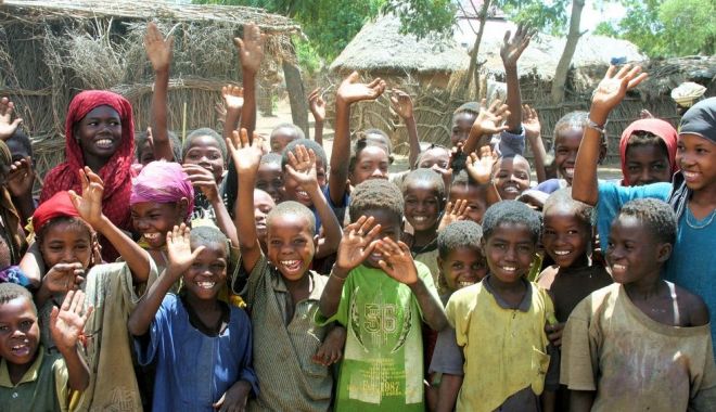 Salvați Copiii atrage atenția asupra unei noi crize umanitare în Somalia - salvati-1558646941.jpg