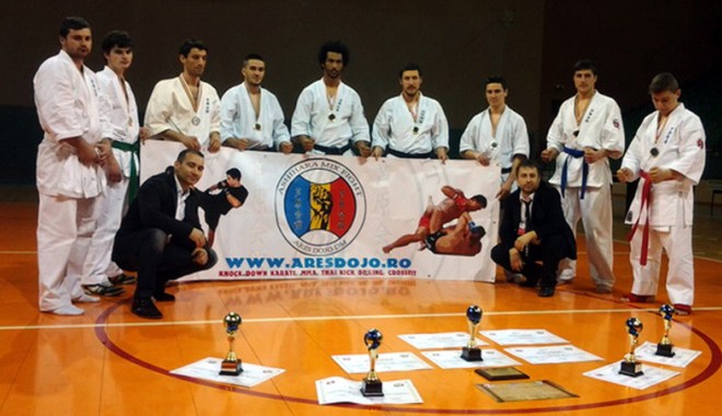 Sâmbătă, start al Cupei României la Karate Ashihara - sambata-1405100914.jpg