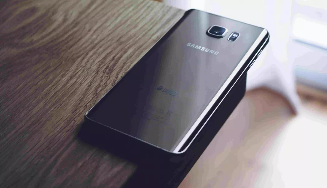 Cum se completează tehnologia mobilă cu accesoriile potrivite - samsungtel-1771861227.webp