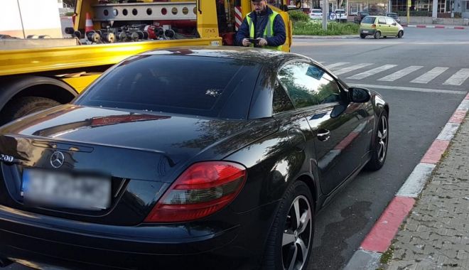 Poliţia Locală stă la pândă! Aveţi grijă pe unde opriţi maşina!