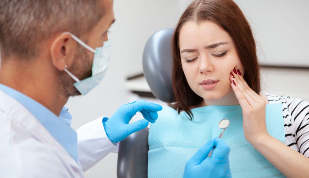 De ce sângerează gingiile când folosiți ața dentară - sangerarejpg-2-1749125594.jpg