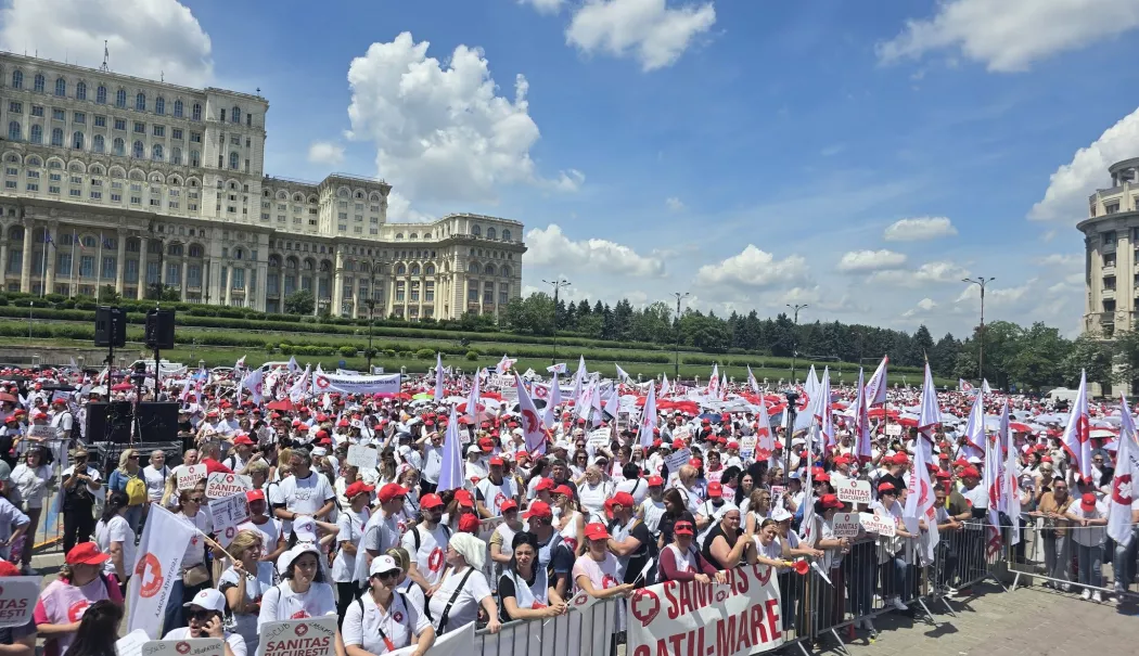 Foto - Conflict pe legea salarizării. Sanitas cere suspendarea procedurii de adoptare
