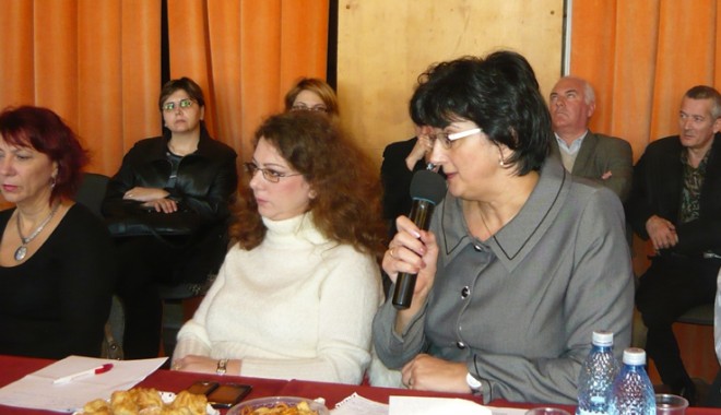Sindicaliștii Sanitas cer schimbarea Legii Sănătății - sanitas-1354053053.jpg